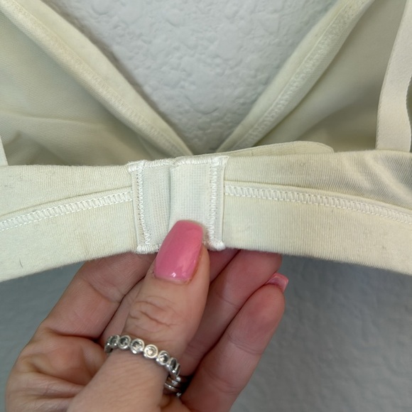 SKIMS fits everyone light cream/mint bralette - Picture 8 of 11